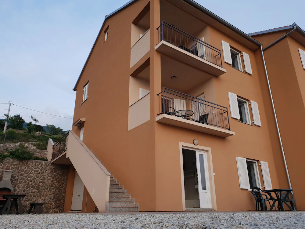 Slavica Apartments