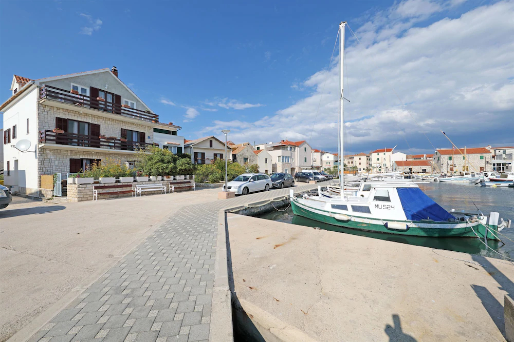 Apartment Milivoj