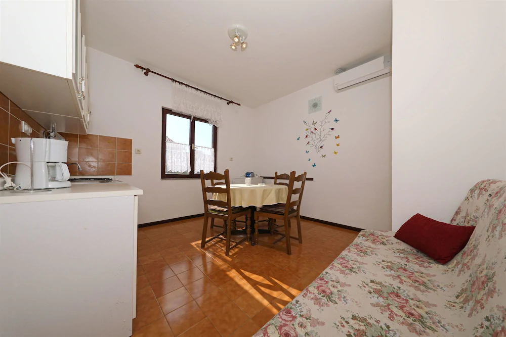 Apartment Milivoj