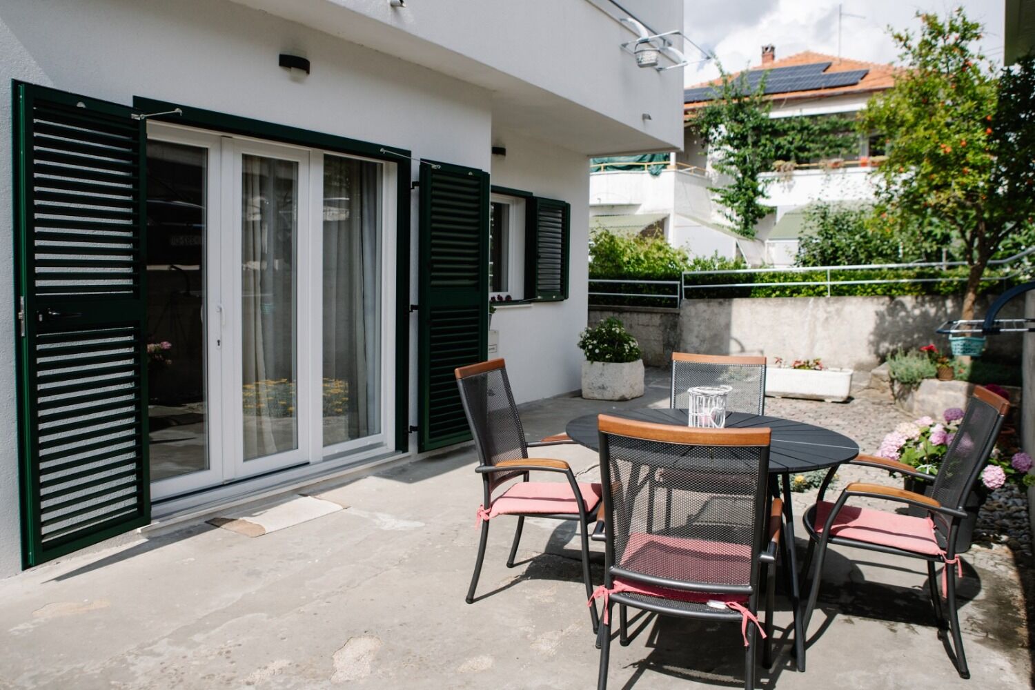Apartments Petri - close to the sea