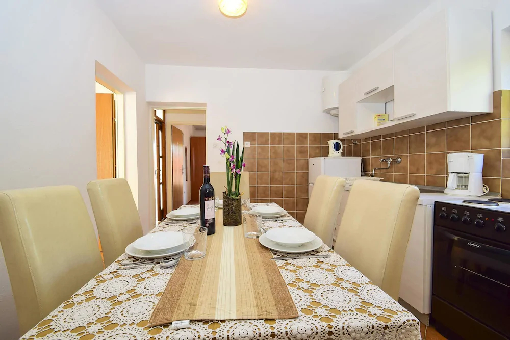 Apartments Radojka