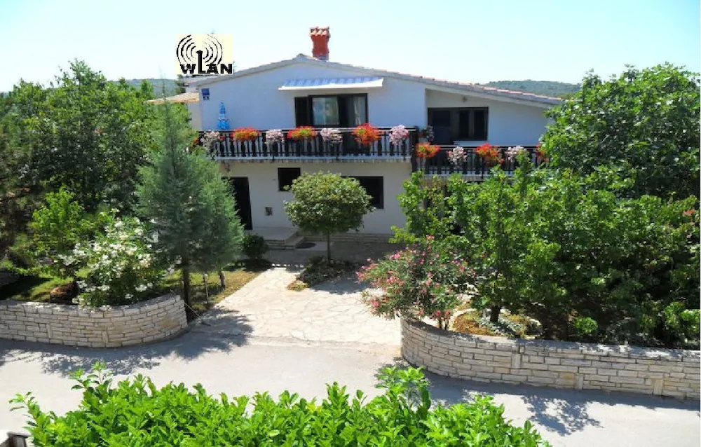 Apartments Snjezana
