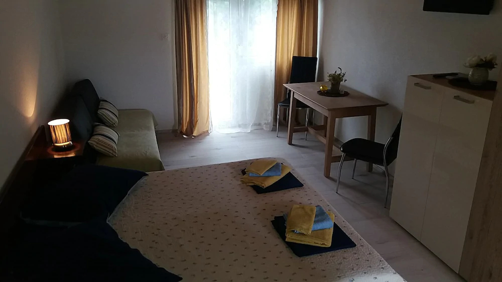 Apartments Snjezana