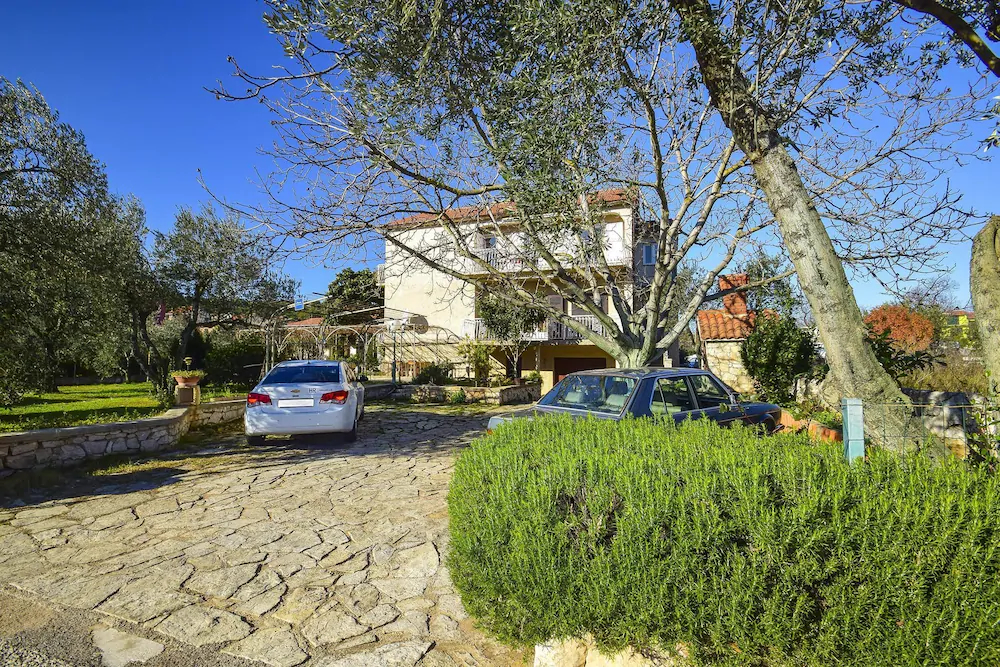 Apartments Stilinovic