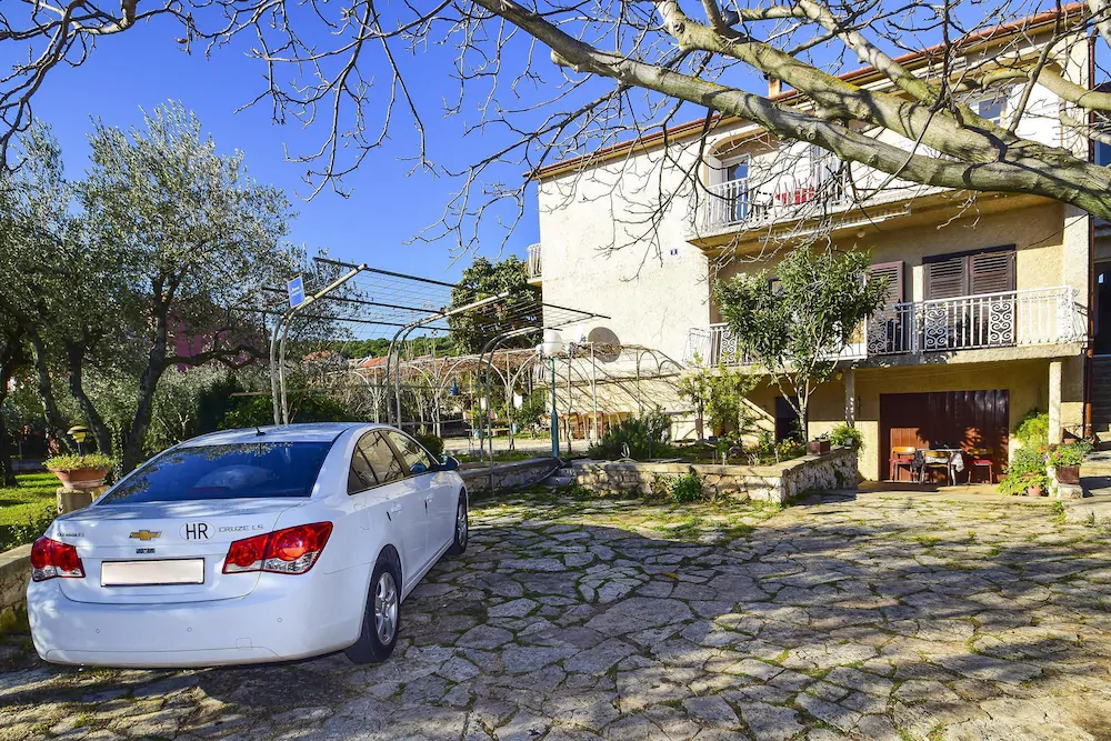 Apartments Stilinovic