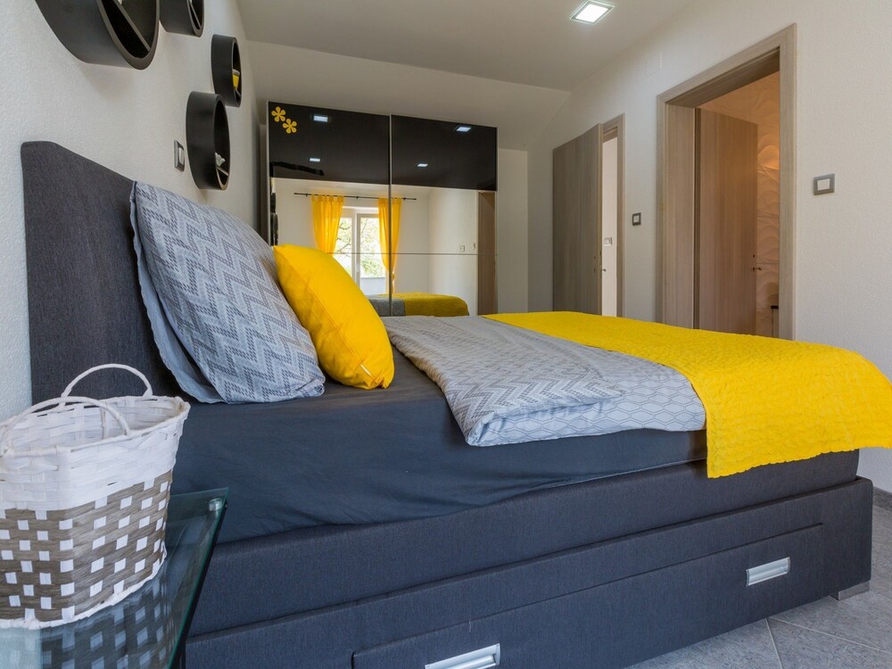 House Villa Solaris