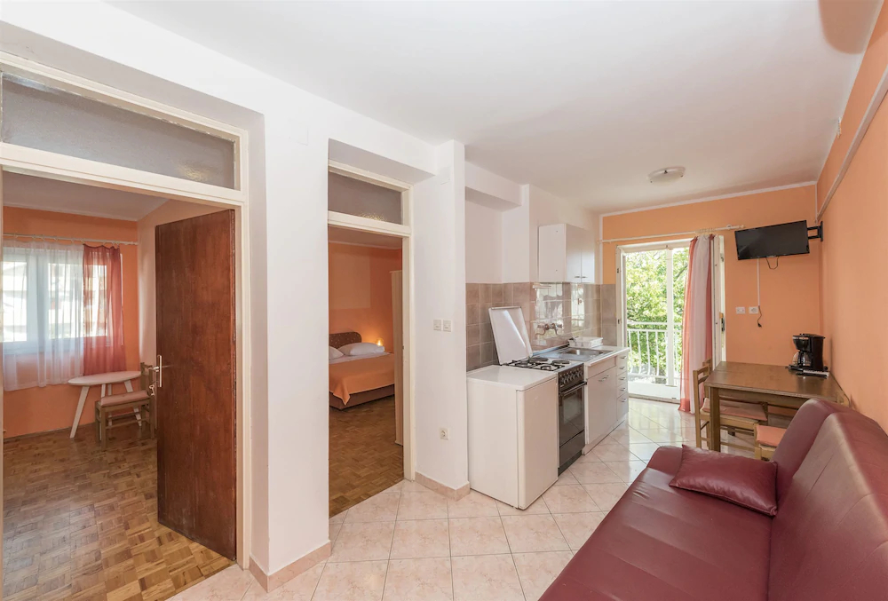 Apartments Marinko