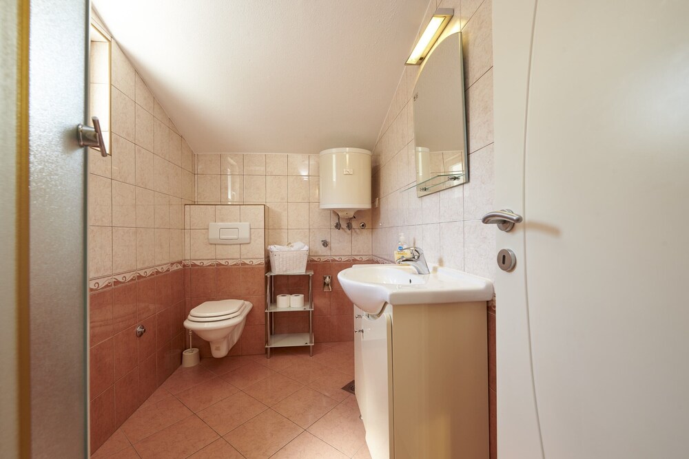 Apartmani Knezovic
