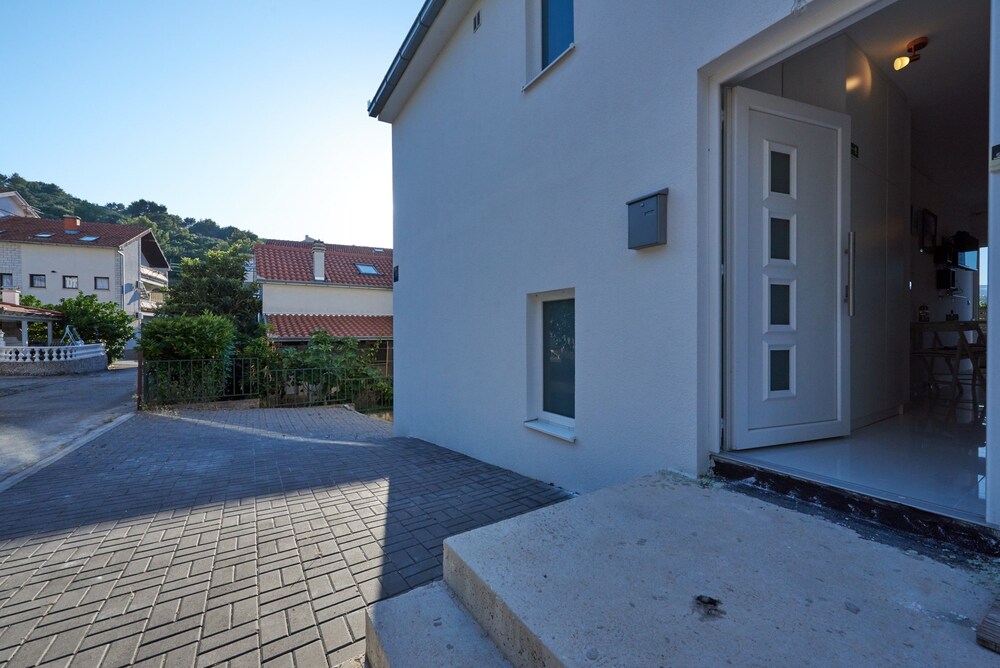 Apartmani Knezovic