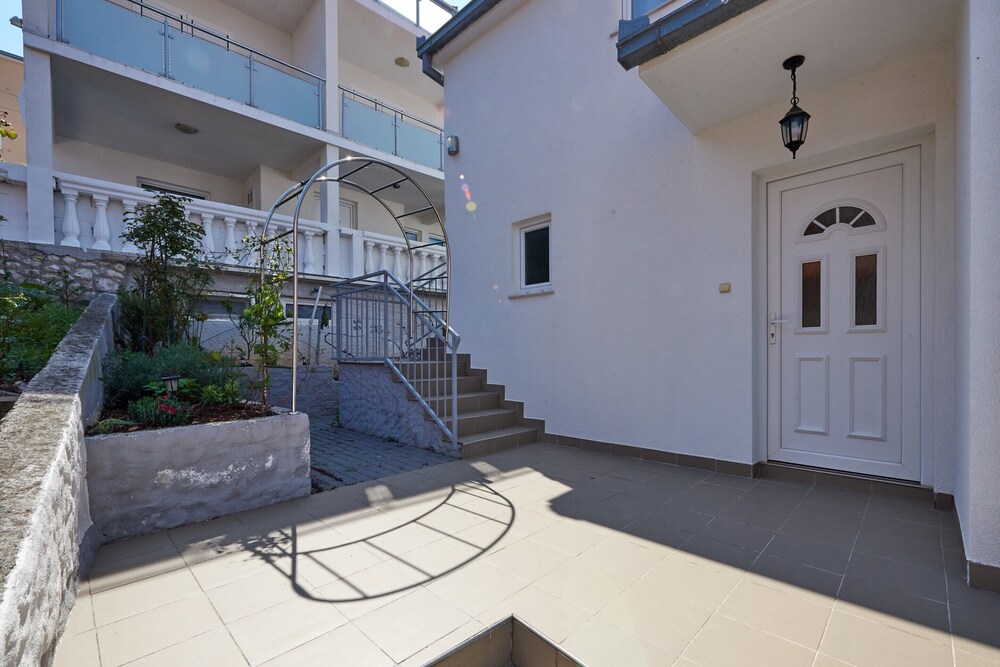 Apartmani Knezovic