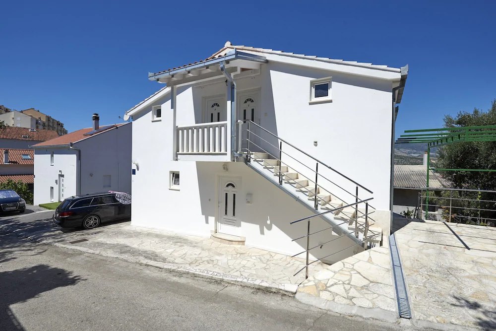 Apartmani Knezovic