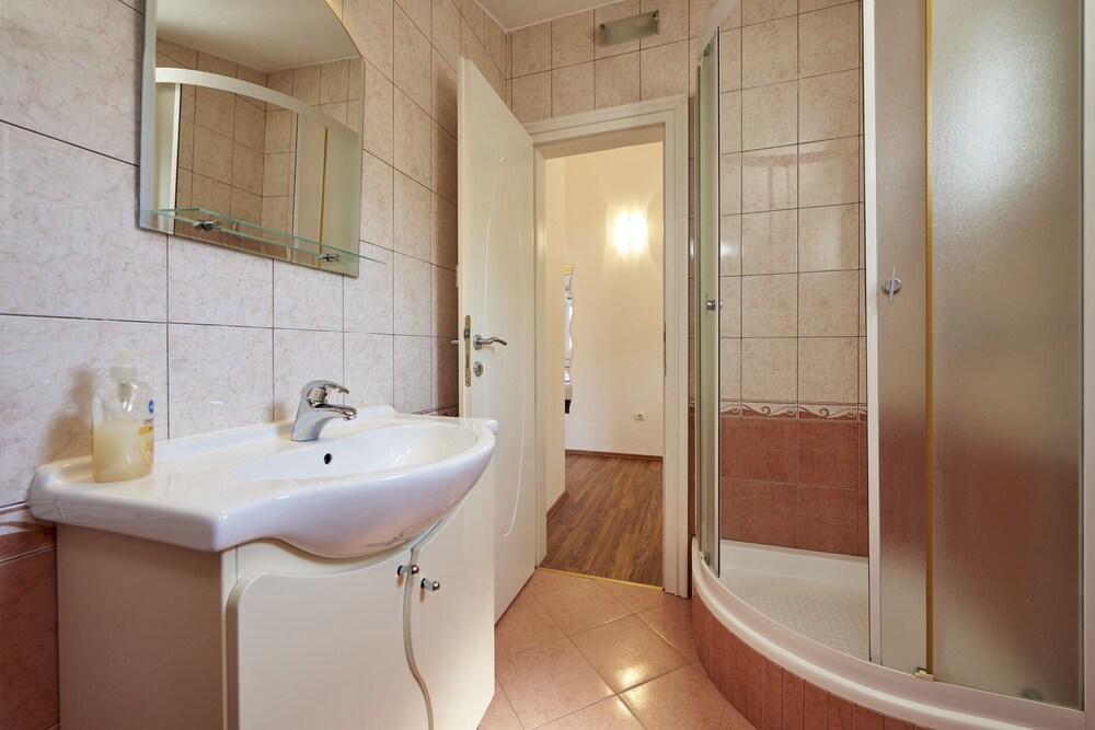 Apartmani Knezovic