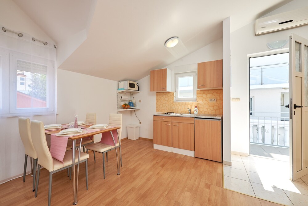 Apartmani Knezovic