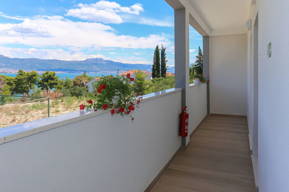 Apartment and Rooms Villa Niko