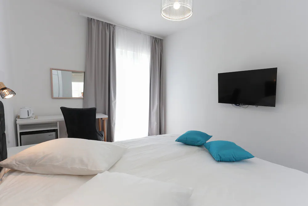 Apartment and Rooms Villa Niko