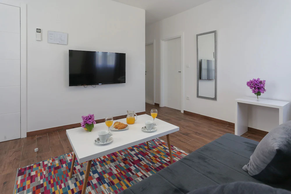 Apartment and Rooms Villa Niko