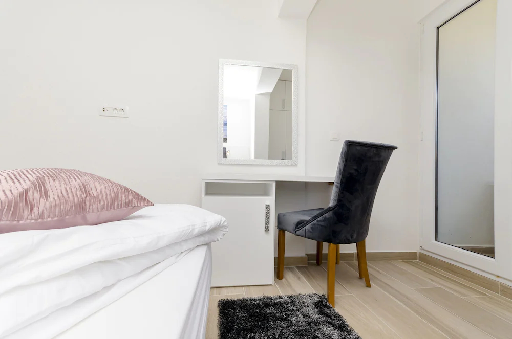 Apartment and Rooms Villa Niko