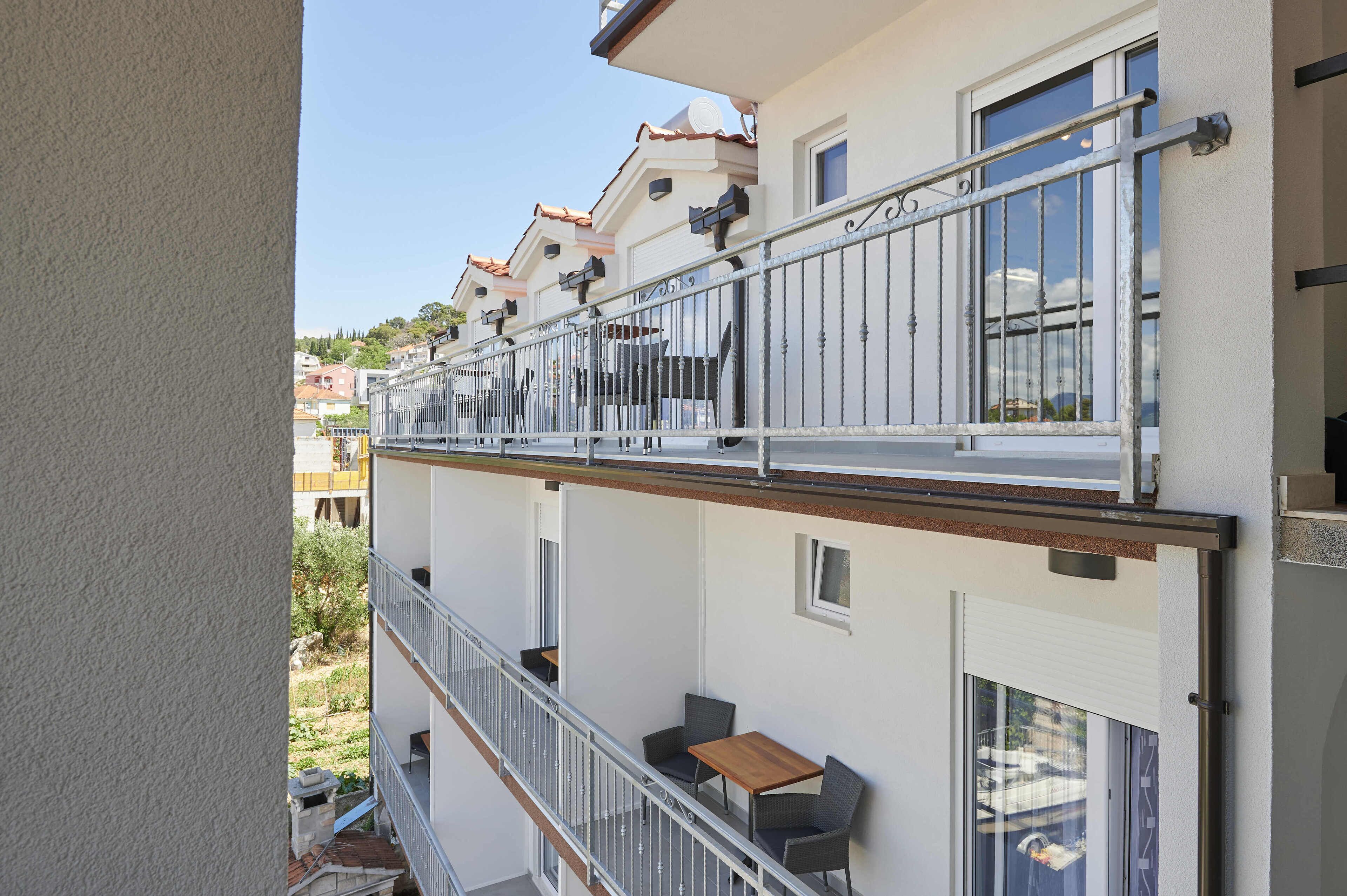 Apartments & Rooms Žaja