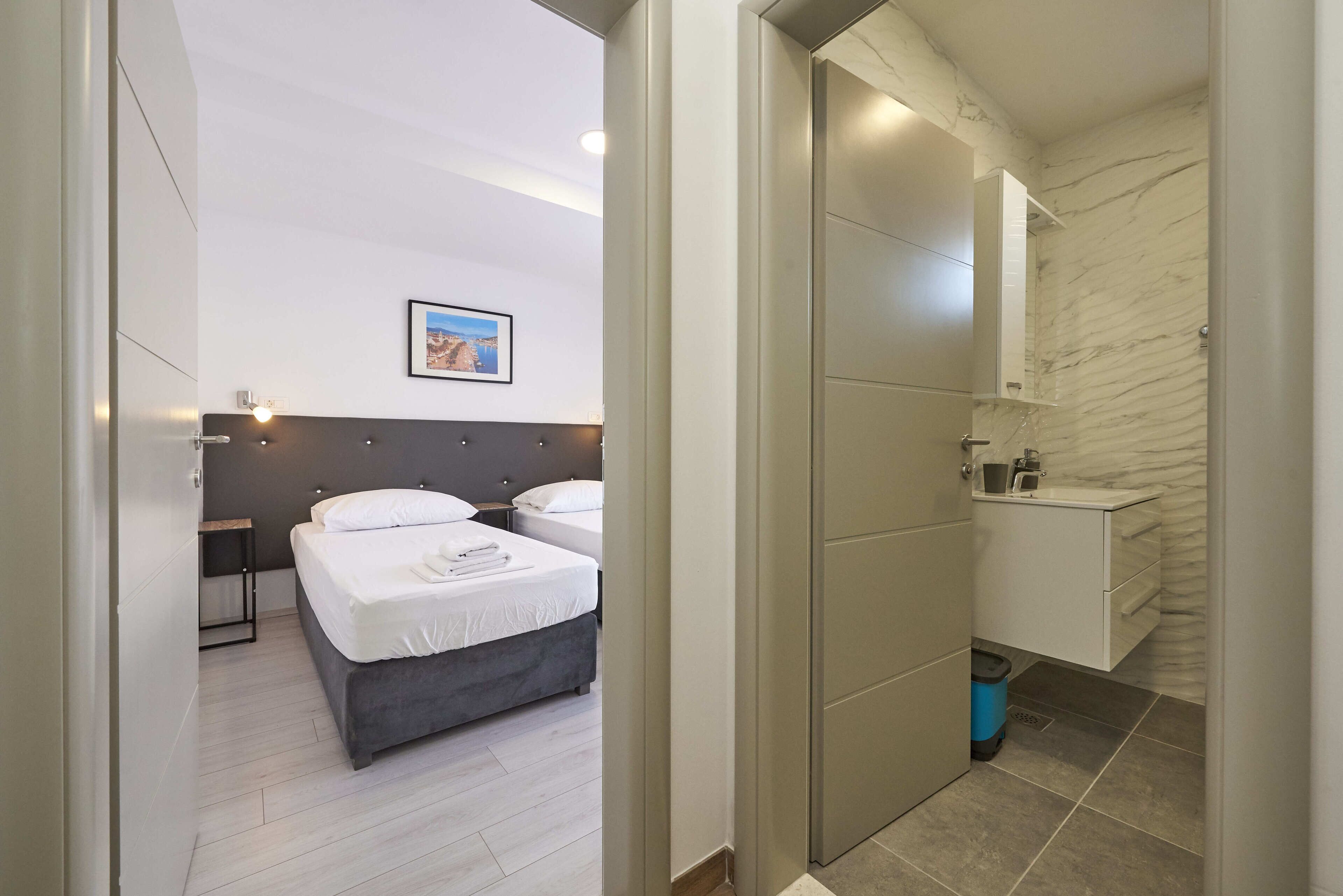 Apartments & Rooms Žaja