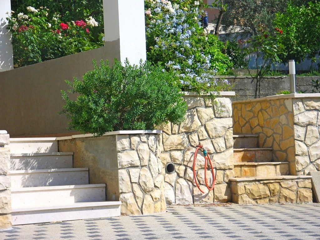 Apartments Bareta
