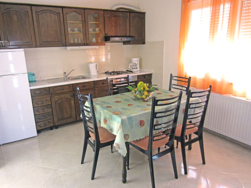 Apartments Bareta
