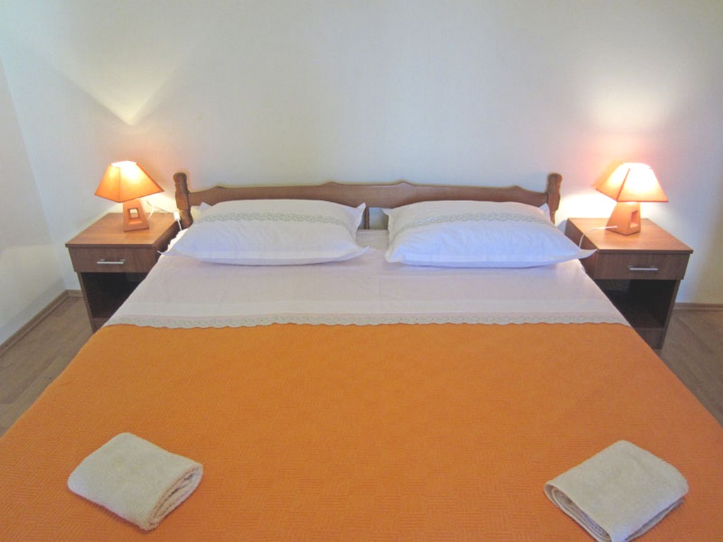 Apartments Bareta
