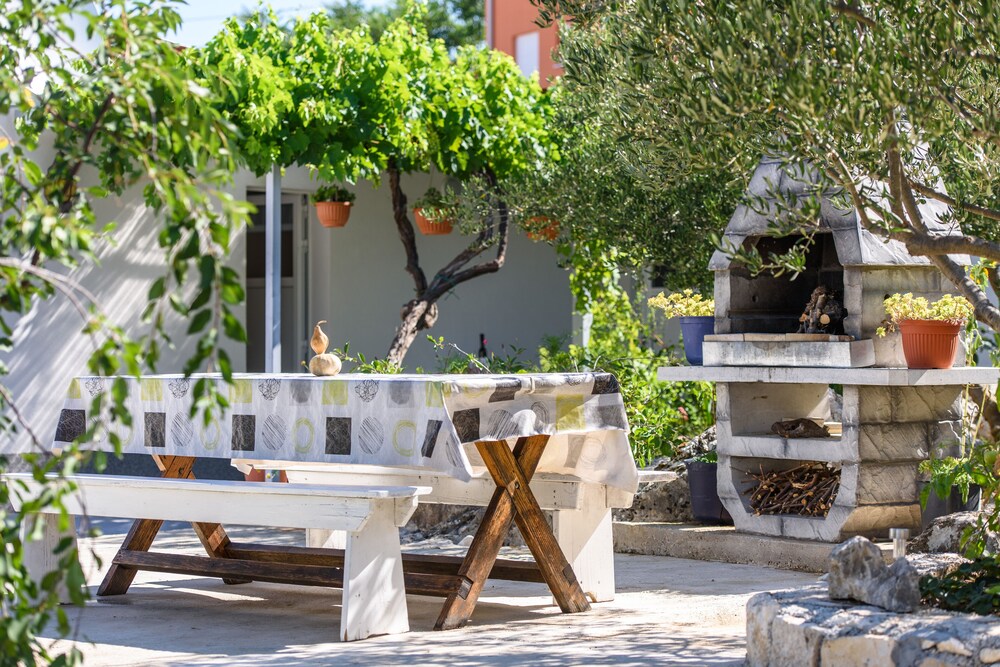 Apartments Beba