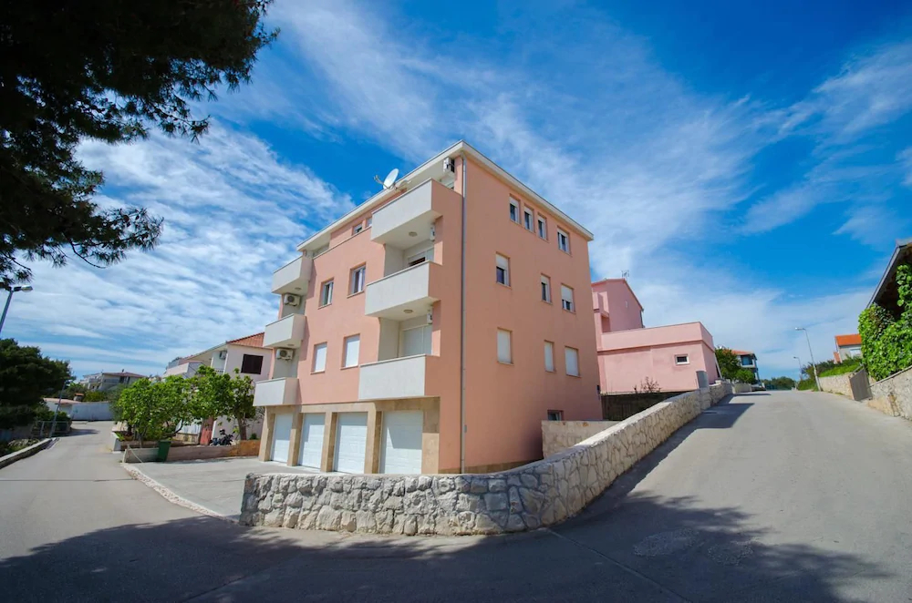 Apartments Dragica