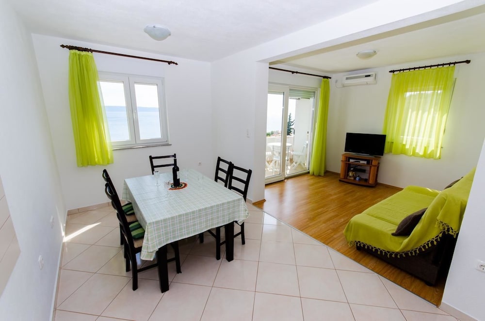 Apartments Dragica