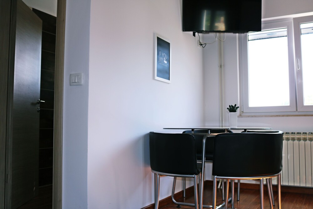 Apartments Ela