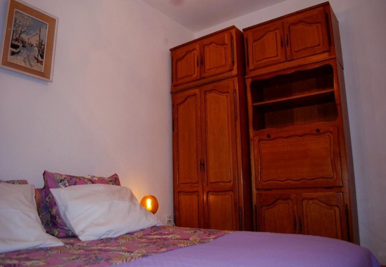 Apartments Hazi 1 - 150m from sea