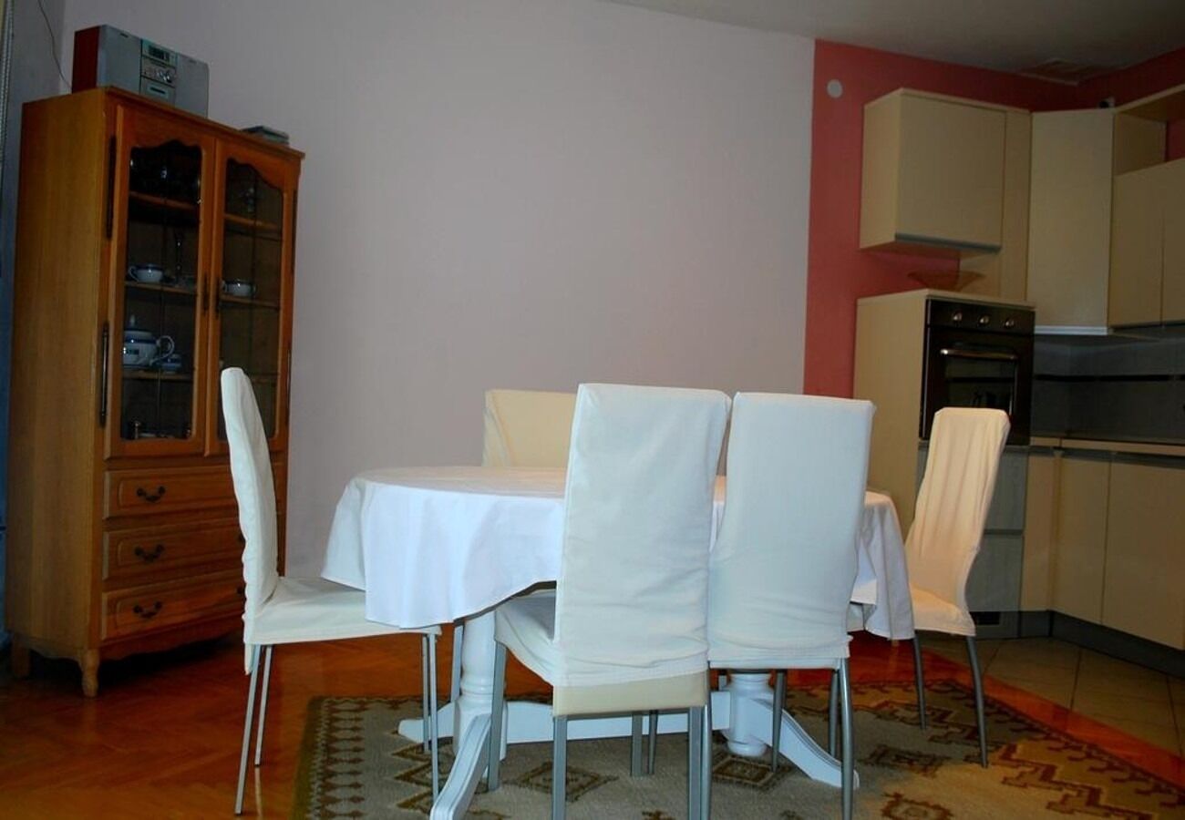 Apartments Hazi 1 - 150m from sea