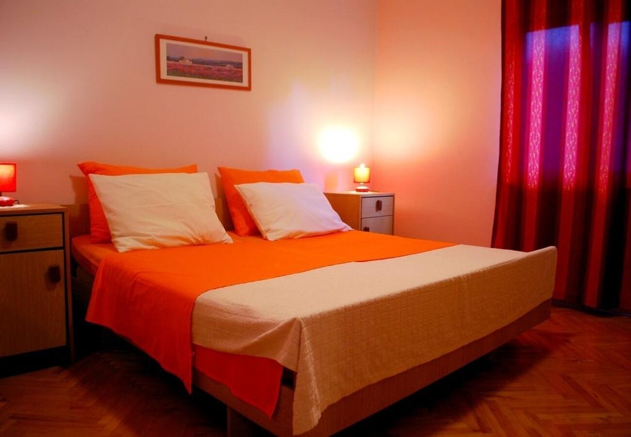 Apartments Hazi 1 - 150m from sea