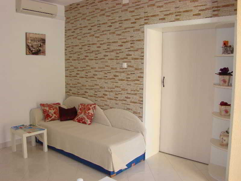 Apartments In Trogir by Smuketa Apartments
