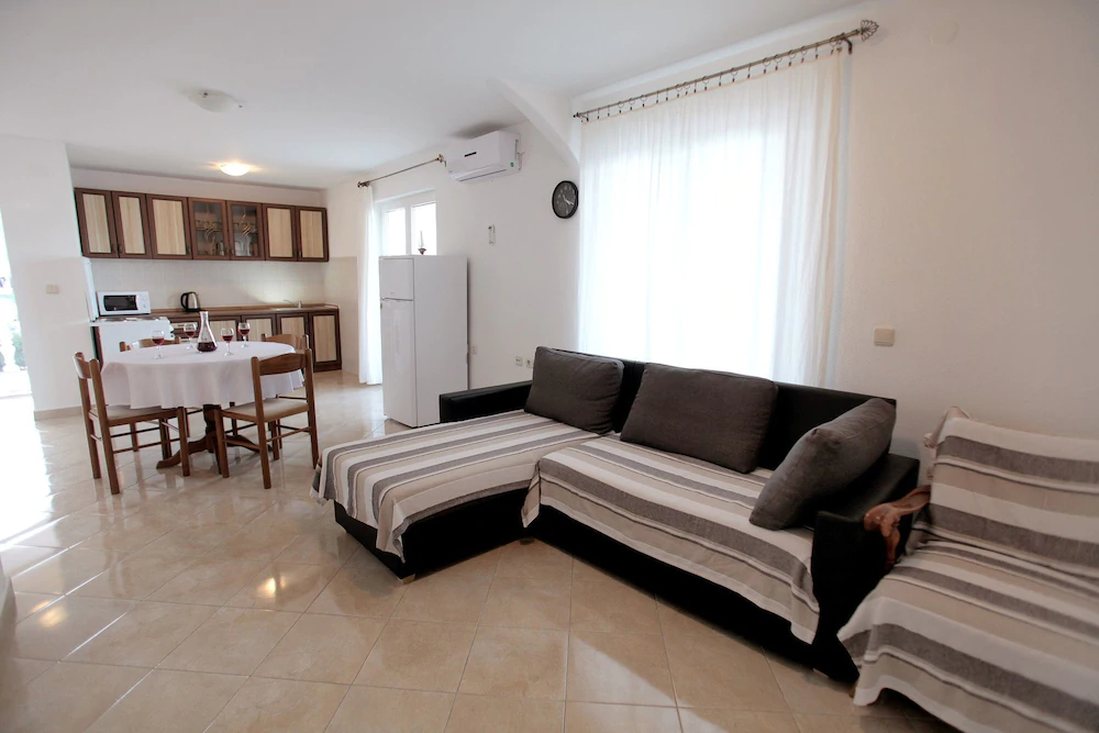 Apartments Iva