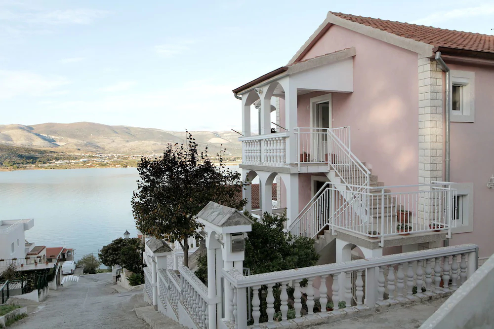Apartments Iva
