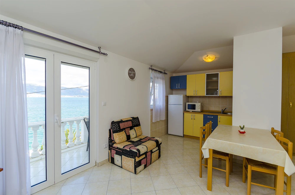 Apartments Krusica