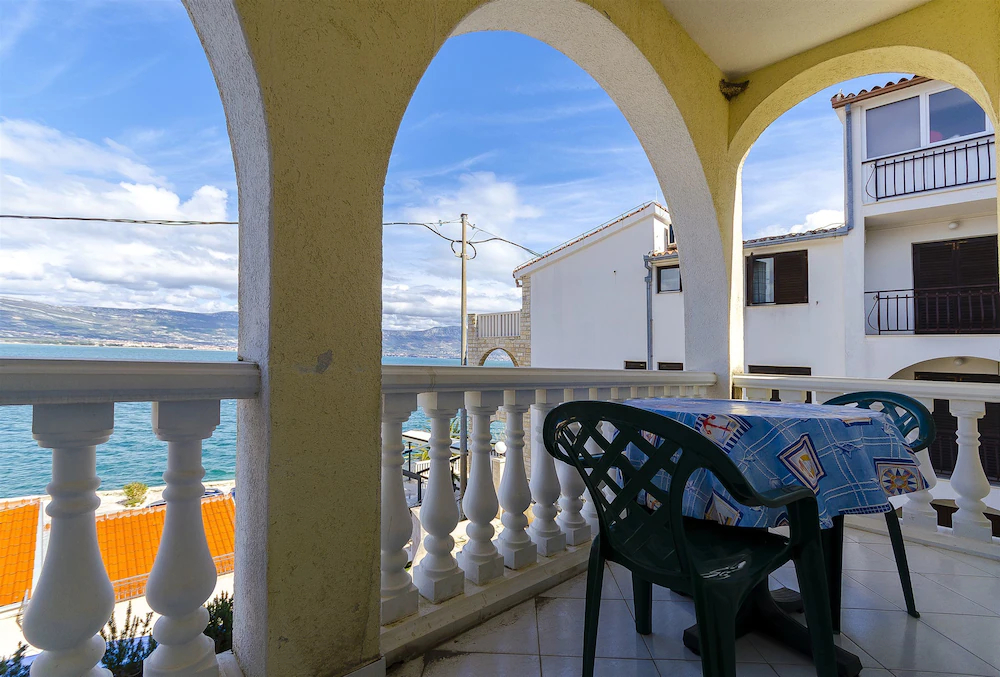 Apartments Krusica