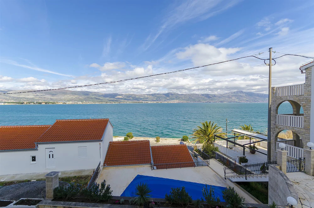 Apartments Krusica
