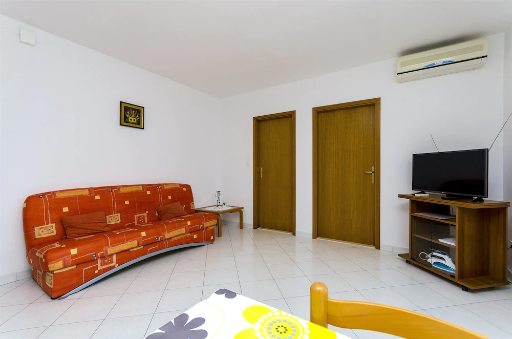Apartments Krusica