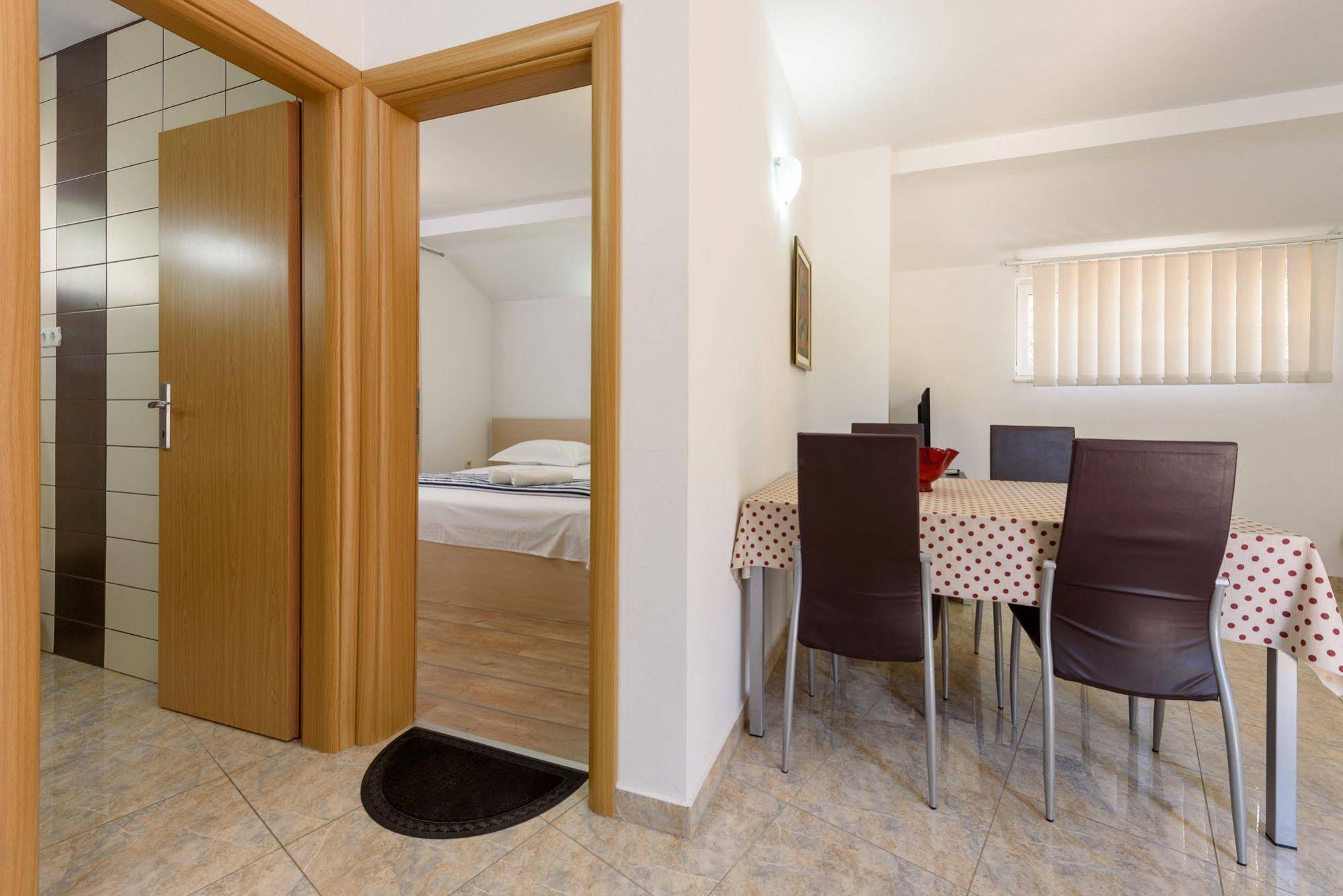 Apartments Kudelik