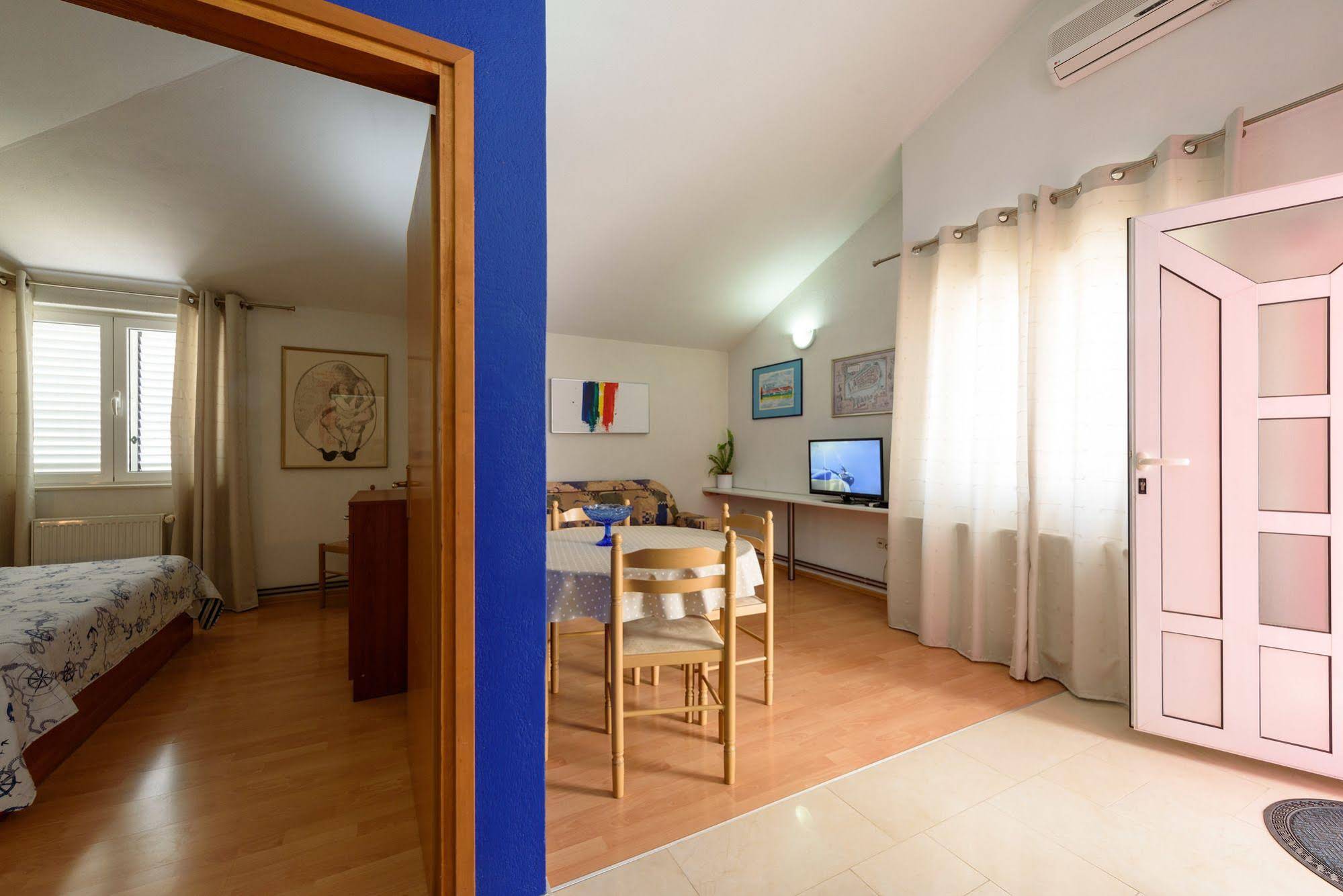 Apartments Kudelik