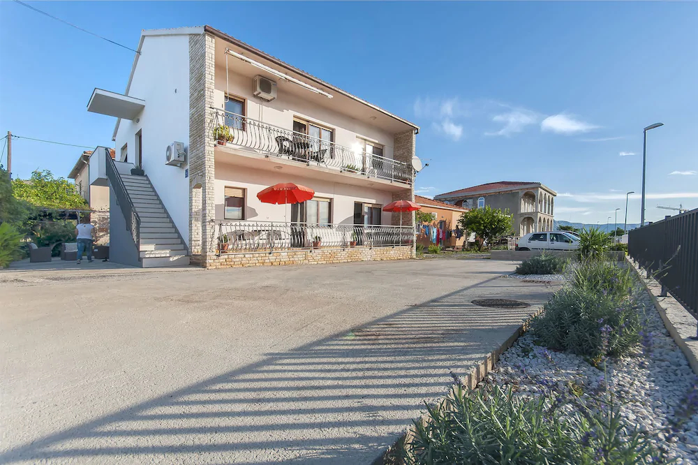 Apartments Marin