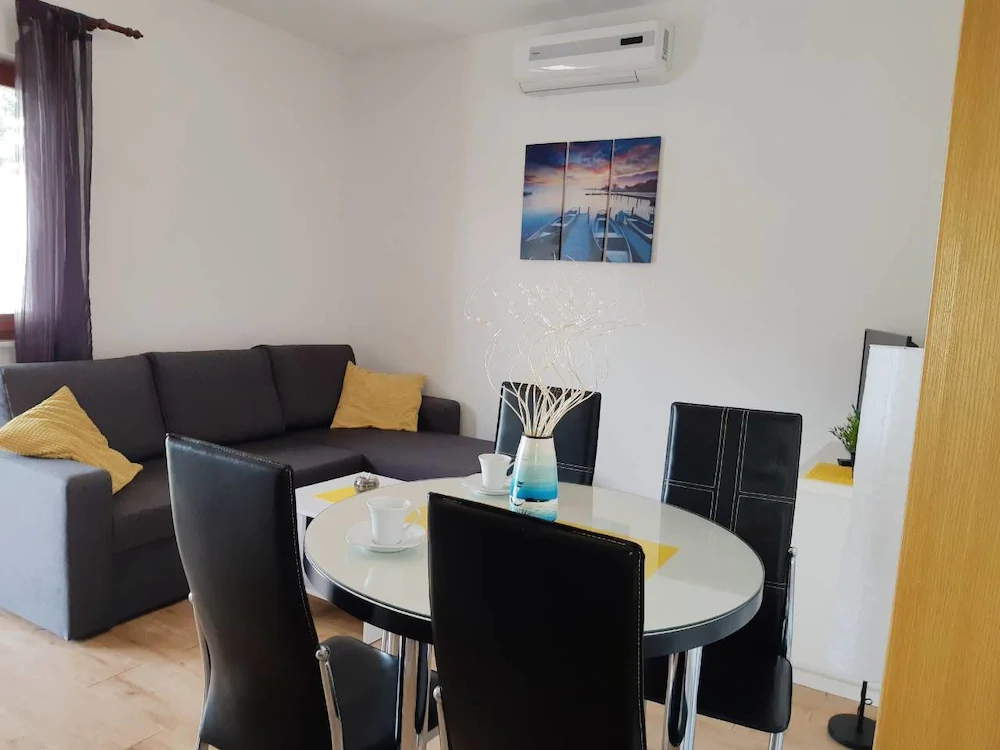 Apartments Nenad