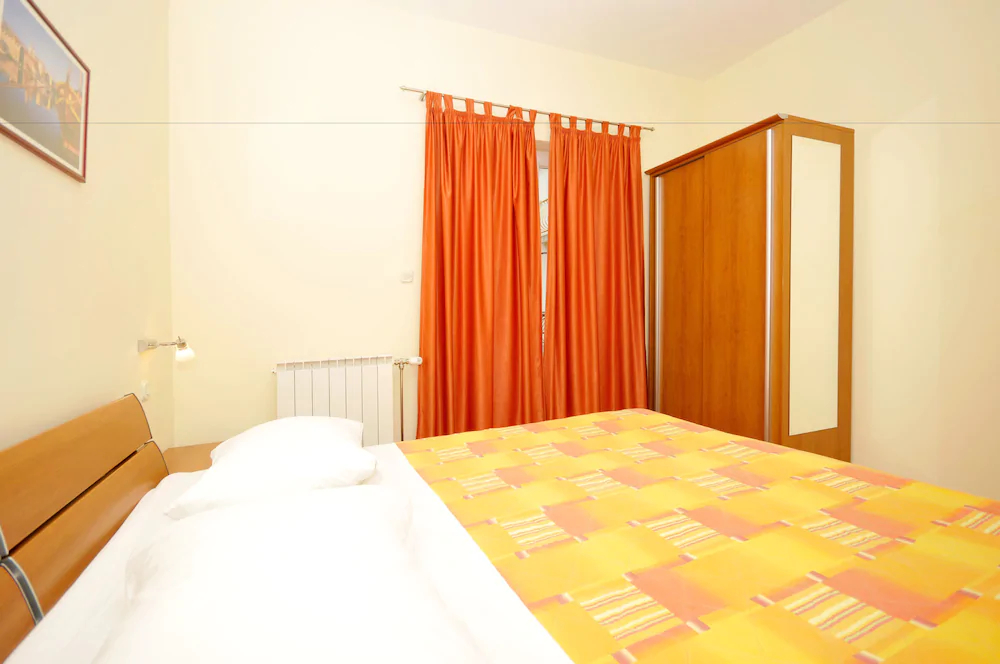 Apartments Roza