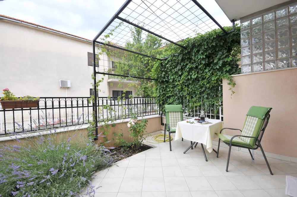 Apartments Roza