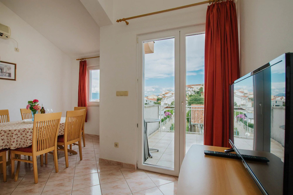 Apartments Vrlika