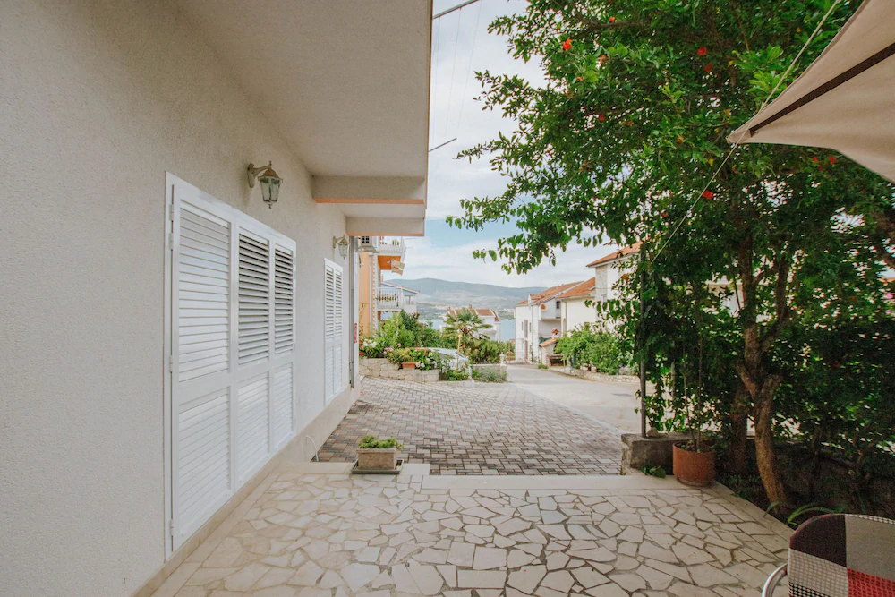 Apartments Vrlika