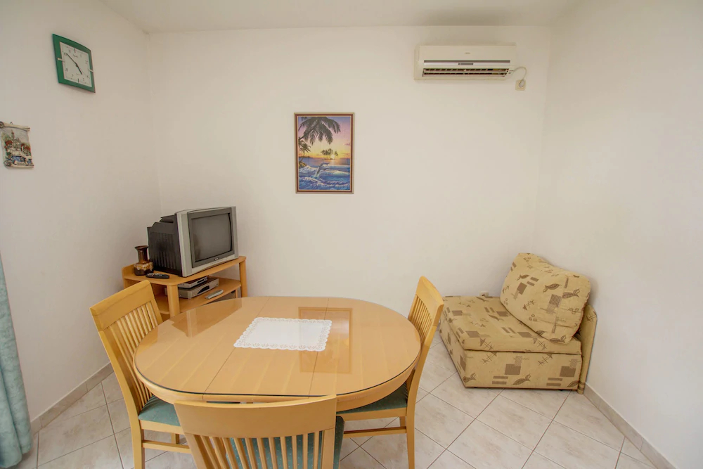 Apartments Vrlika