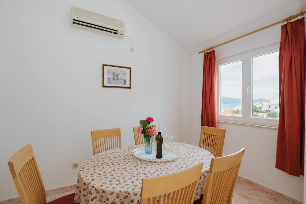 Apartments Vrlika